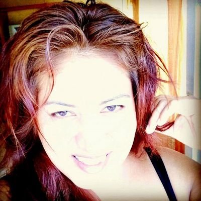 CasLioba's profile picture. A partir de hoy, tu seras la presa de mis perniciosas felinas intenciones...no temàs, solo te escribire en algunas noches de luna llena.