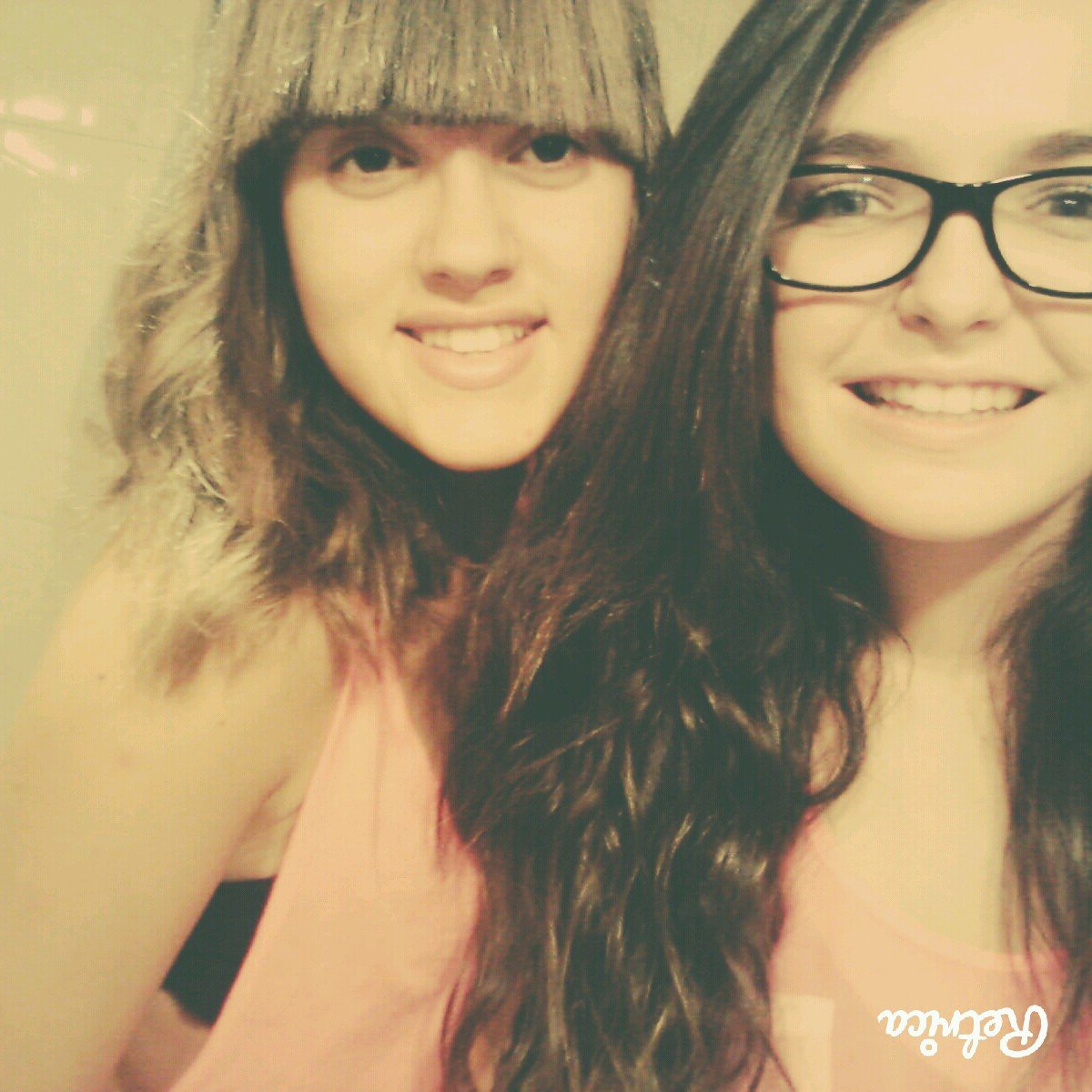 Lo que se empieza jugando, termina gustando.    INSTAGRAM. @myriaaaaammm#f4f