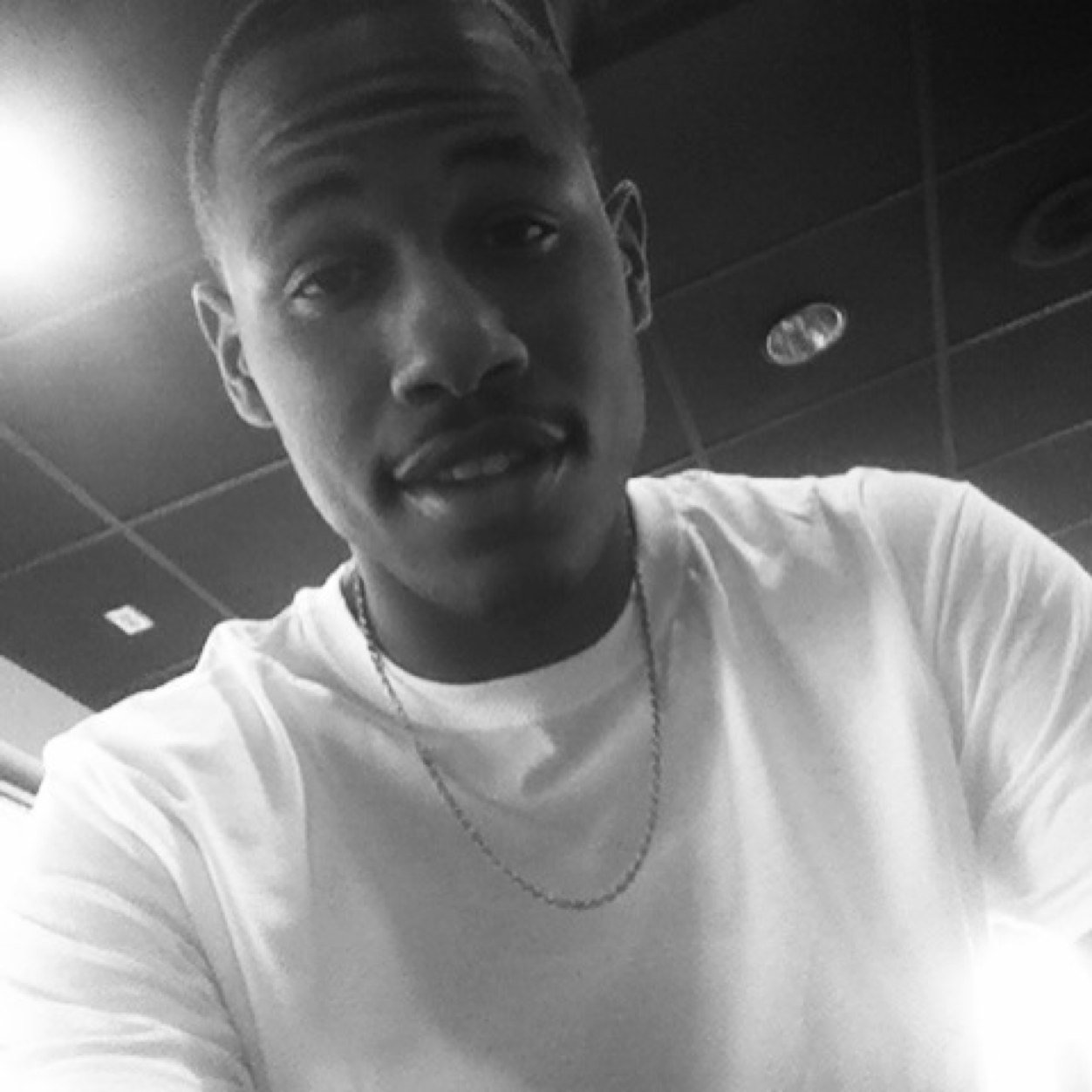 I'm a yung nigga with goals and dreams! I'm not perfect but well worth it.. 1Life2live #TeamBBMG SC: BBMG_Mon IG:bbmg_yungin