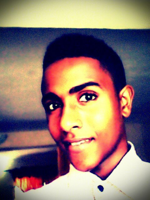 Model, singer, under 18 badminton player also a Dancer, cute brown eyes and  °°°funny°°°