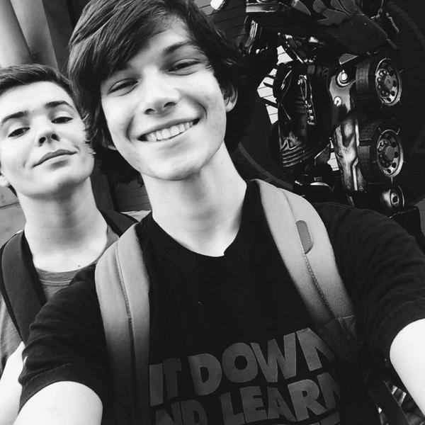 rebelflxg's profile picture. we are wild and we are young