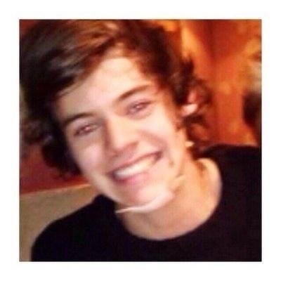 this is a free follow from @vodkxstyles and also follow @emeraldhazza