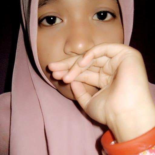 DheeDini's profile picture. ♥ Dad | ♥ Mom | ♥ my sister | ♥ my family | Dhee ♥