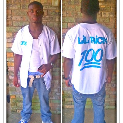 peep out yo surroundings.. money is money so concentrate when ya count it