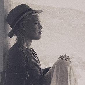 Tudo sobre a cantora P!nk
Facebook
http://t.co/t7ptwPkzm8
(You+Me, novo projeto com Dallas Green será lançado em 10 de outubro)
