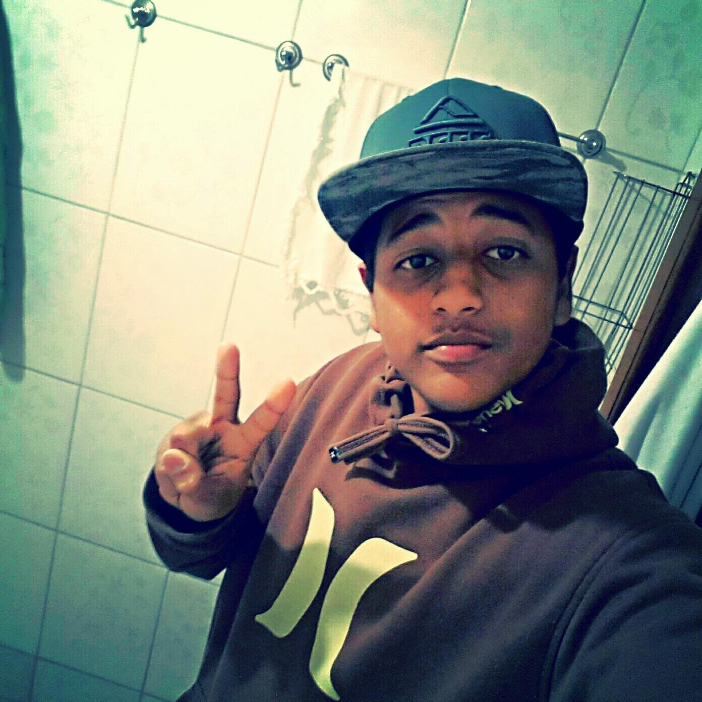 Dono da empresa M.R clean higienização