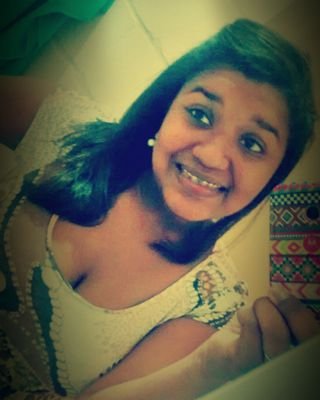 Teu choro não é em vão,seu Deus contigo está,espera no Senhor e confia,espera ele vem,confia ele vem,e faz o milagre ♫