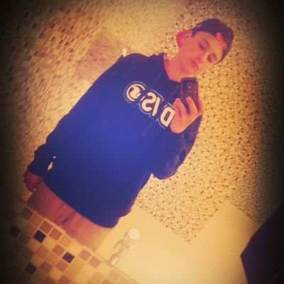 LuizAntonioC_'s profile picture. Não desista , tente