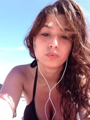 Twitter pour ma fiction en espérant qu'elle vous plaira :)