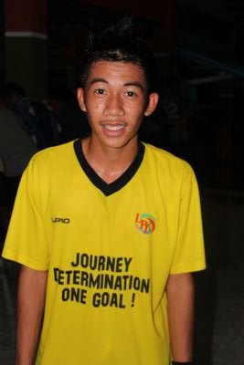 football player. straiker(19)