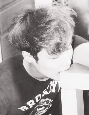 Zhang Yixing. [ป๊า @lay_THb]#TIPTOPFAM