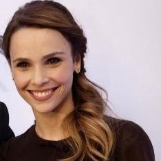 DeboraFalaBELA2's profile picture. Página dedicada à linda e talentosa atriz Débora Falabella