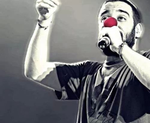 Vivir con F U E R Z A, L O C U R A y L I B E R T A D...