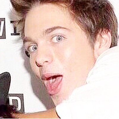 My account was teenwolfyum but i logged out and couldnt log back in. So follow me please ❤️