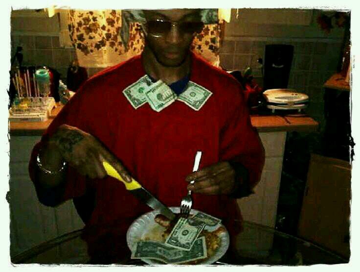 RileyGuitarist's profile picture. I'm a celebrity. IG:lightylikeches