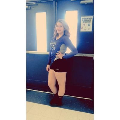 this account is glitched so go follow @_gabby_sanchez instead. (: