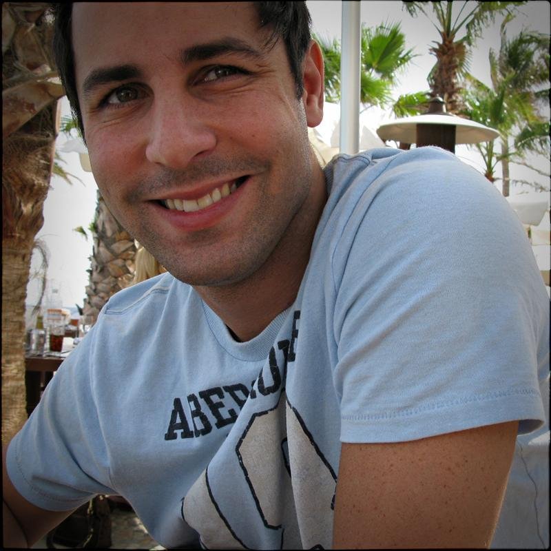 scesini's profile picture. Web & Apps developer
UI/UX designer
Cloud architect