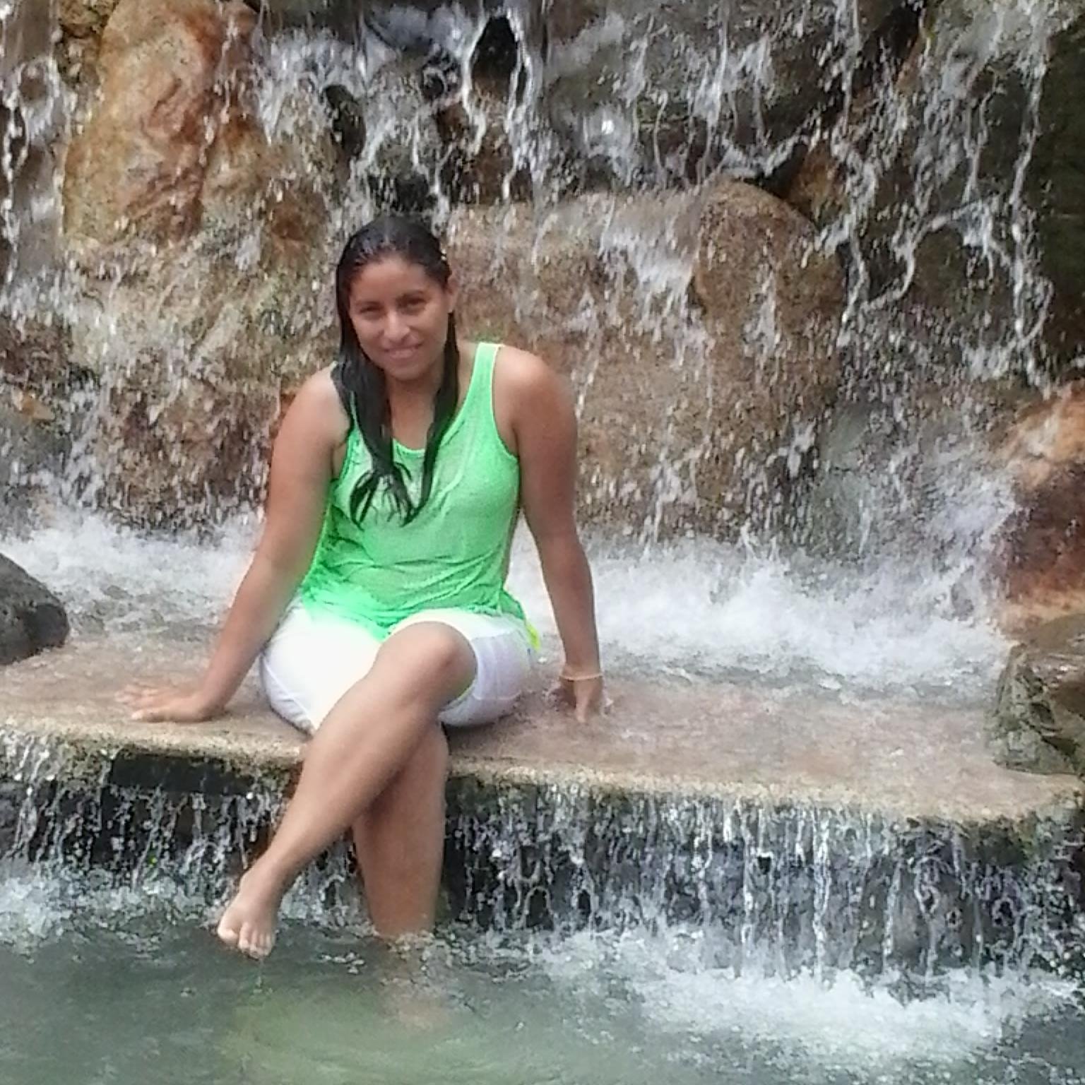 ruth_bajana82's profile picture. la vida tiene significado ;si Cristo vive en nosotros.