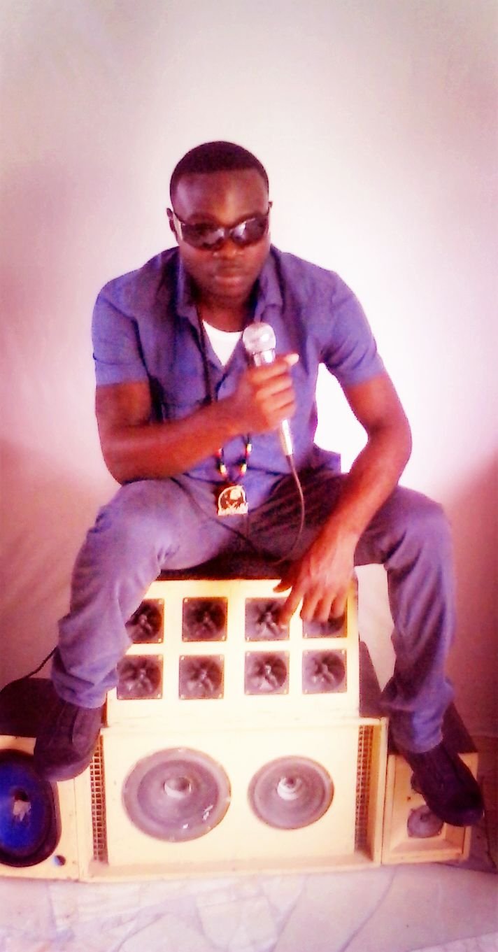 I AM A POSITIVE UPCOMING JAMAICAN ARTIST WORKING HARD TO MAKE MY DREAM A REALITY.