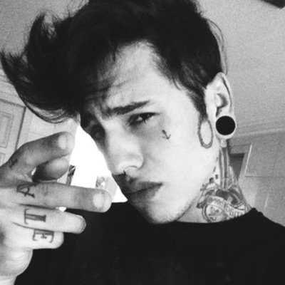 jhonckr's profile picture. Brazilian | 23 years | Aquarian |
Cursando Publicidade e Propaganda  (PP)