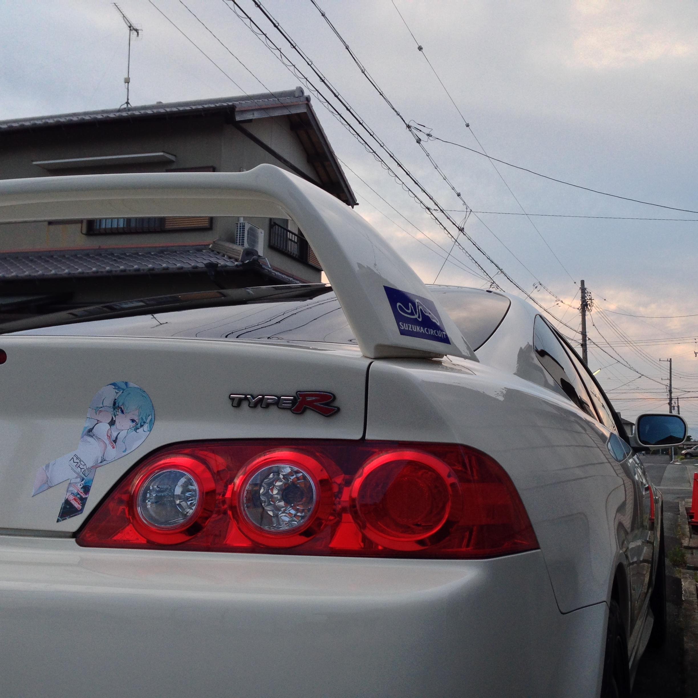 おにく Dc5 パジェロミニの後でインテグラ乗ったら違いすぎてワロッシュ ハンドル重いしクラッチ重いしブレーキ聞きまくりだしパワーもありすぎる スーパーカーにでも乗った気分www