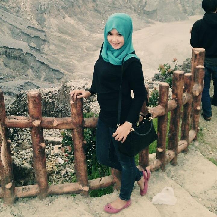 riska_ikok's profile picture. :*