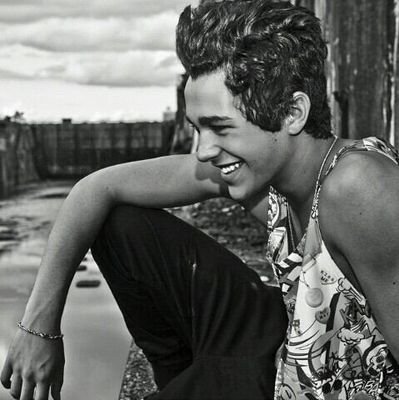 　I love Austin Mahone. I from Japan.   Please follow me♡