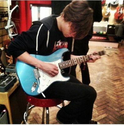 ghfgdfsyg's profile picture. 