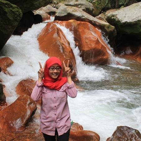 evinuryunita's profile picture. i'm possible