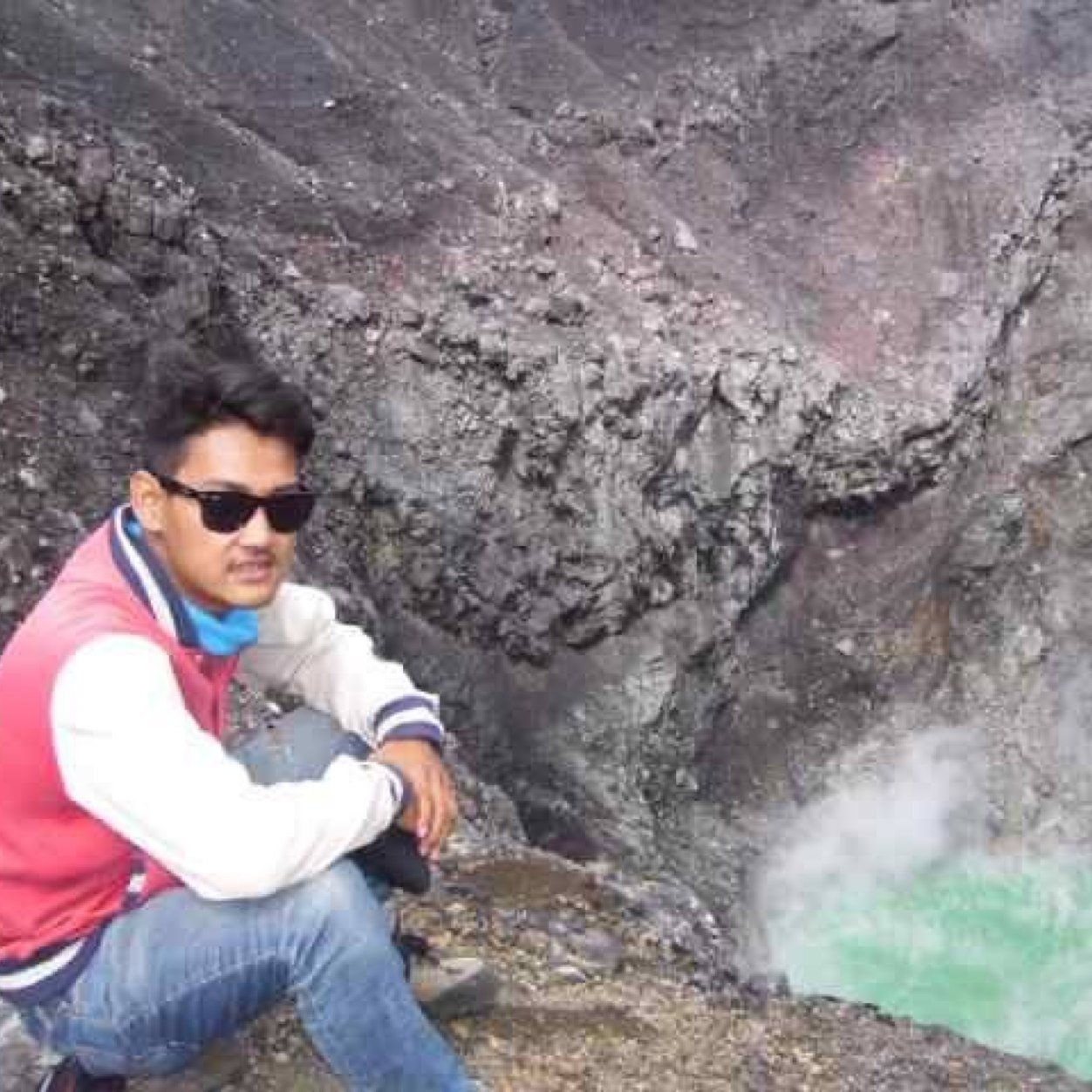 Hayo mau ngapain ngecek BIO gue ?!