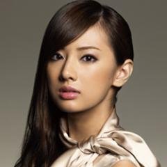 北川景子さんのファンアカウントです。主に北川景子さん関連の最新ニュースや画像をつぶやきます。
これはかわいいと思ったらリツイートしてくれると嬉しいです。フォローはお気軽にどうぞ！