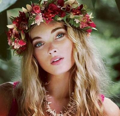 trasladada de Beuxbuttons. Slytherin. veela. Extrovertida para unos,  guarra para otros. No quiero relaciones  serias. (Sexrol? )#FreeRol #Potterowl