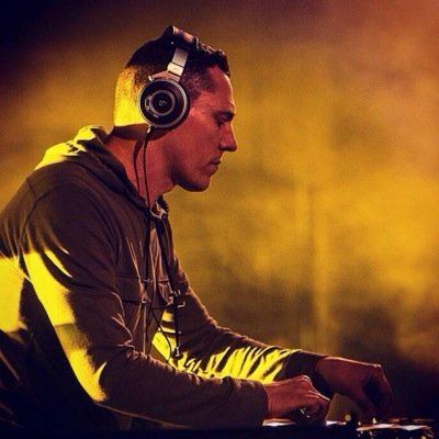 DJ