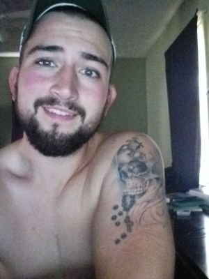 huhbign's profile picture. Just a simple guy with big dreams.