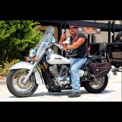 Follow me as, I get the word out on helping Veterans. Our Voices, as veterans need to be Heard!!!! ProTrump #FUCKBLM 🇺🇸 cash app me at 🇵🇷 $MilitaryVet4life