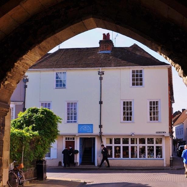 A family run business set in the heart of Winchester's Kingsgate Village  offering an extensive range of unique & inspiring gifts to suit everyone.