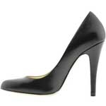 the latest in style news, fashion trends and bargain shopping