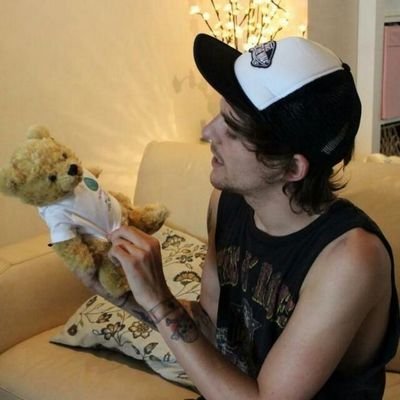 follow @louisjeeps please :) || seguid a @louisjeeps por favor :)