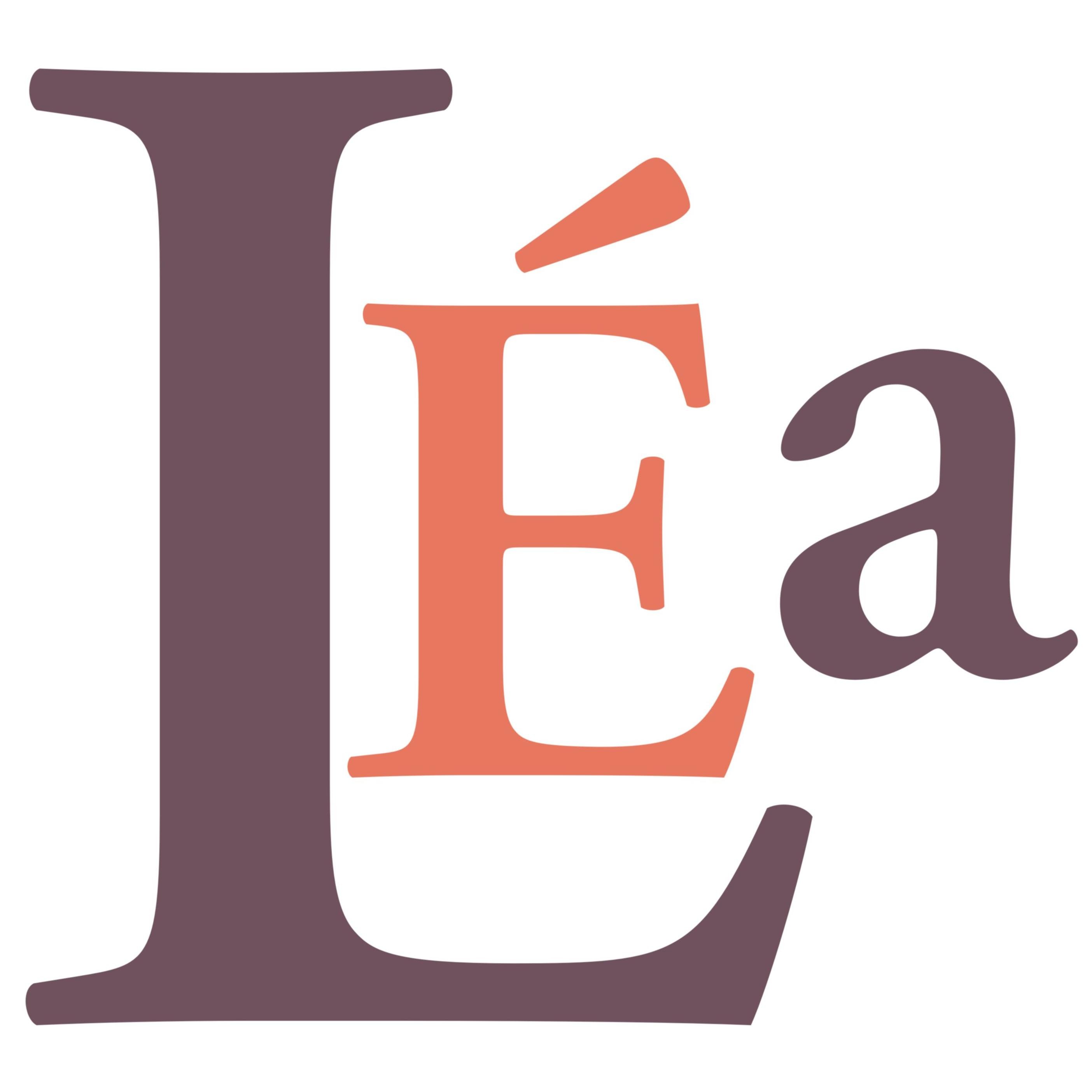 plussizelea's profile picture. 