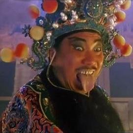 ricebug's profile picture. 中二政治廚，我追蹤有意思的推主，但不建議各位追蹤我，謝謝。