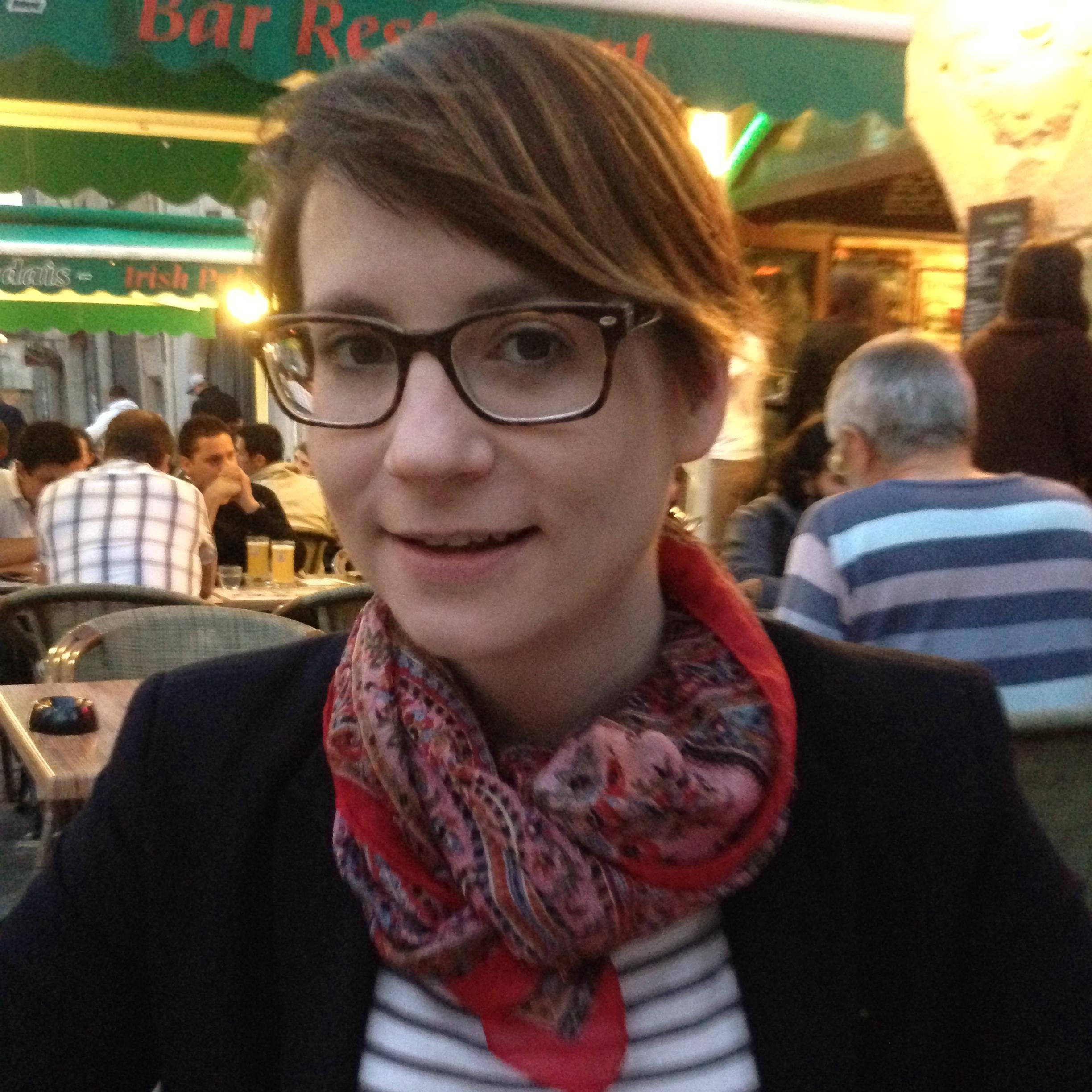 Sociologue des médias, mcf à l’UCO, CHUS et laboratoire Arènes. Recherches : culture, médias, animation, communautés en ligne, genre et autisme.