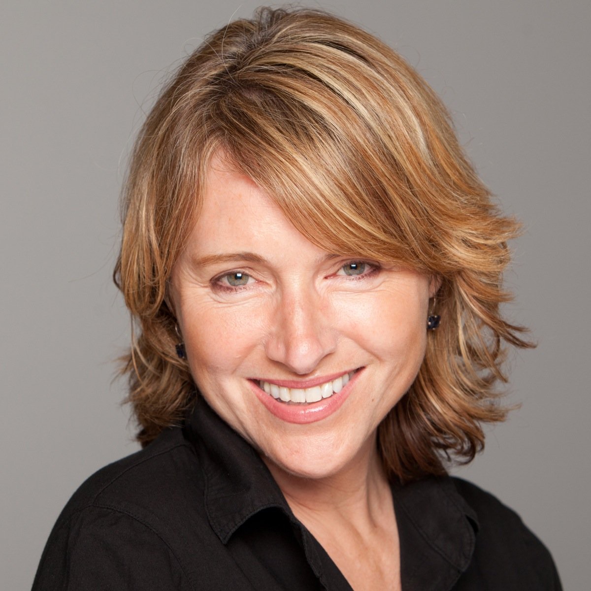 Founder of Cooking for the Rushed Inc., North America's Family Dinner Expert, Developer of the Eating Forward™ System, Health Nut, Busy Mom of Seven.