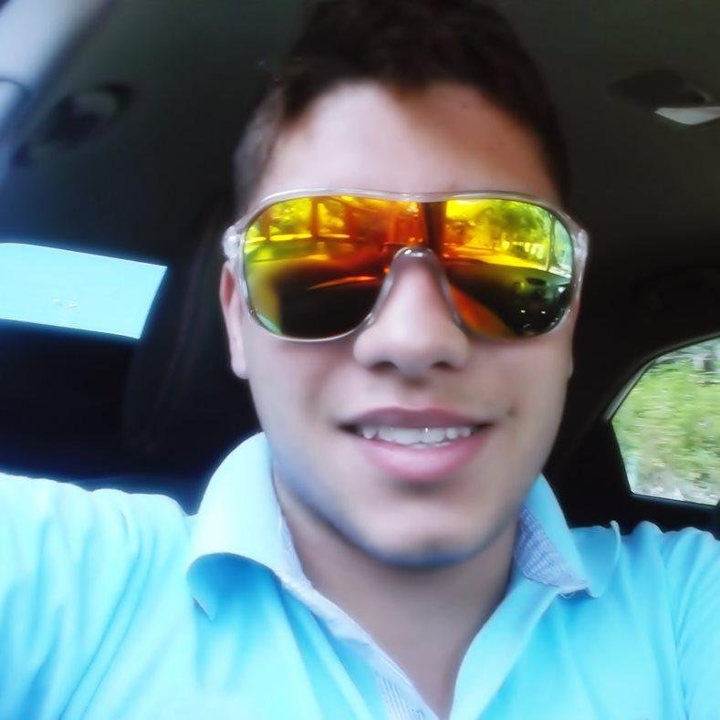 FabyoRabelo's profile picture. Me segui que Sdv !
Nα vїїdα pяєcїsα αcєяdїταr єм αlgσ ѕє nασ ηєм vαlє αρєηα sαїr dα cαмα ρєlα мαnнα