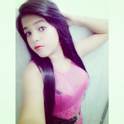 Ela é uma garota que sempre é capaz de amar e perdoar outra vez ♡