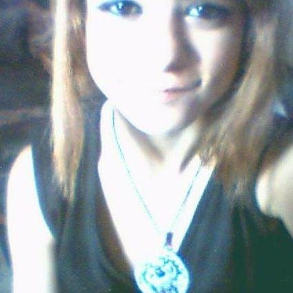 ∞ Hello.. It's me,nada | 17 | Tunisia |  Vampire | Bisexual | Metal | hipster | Rock & Roll | Photography | Tattoos | Piercings | Fashion | Grunge