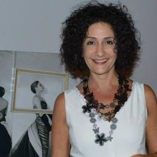 judyhazbun's profile picture. Fashion designer from Barranquilla, Colombia.  
Como diseñadora amo investigar, observar y llenar los sueños de mujeres globales, con personalidad y buen gusto.