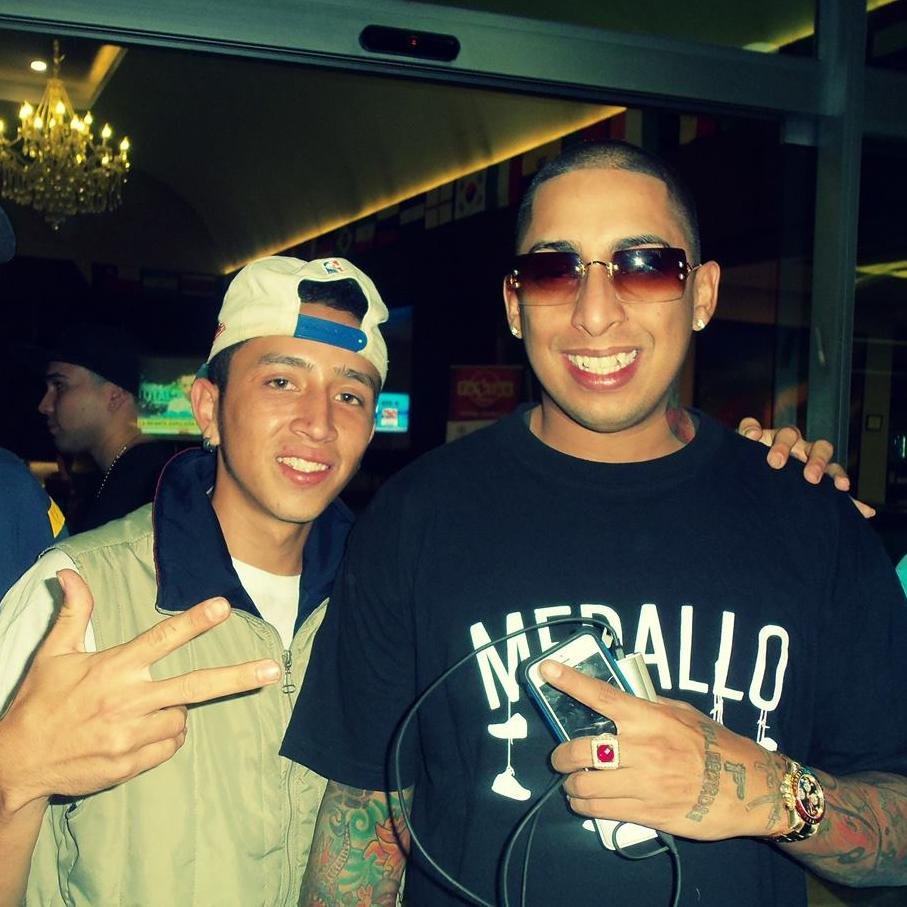 @Nengo_Flow #RG4L @YampiBaby @Sinfonicoooo RealG de corazon Para Toda la Vida