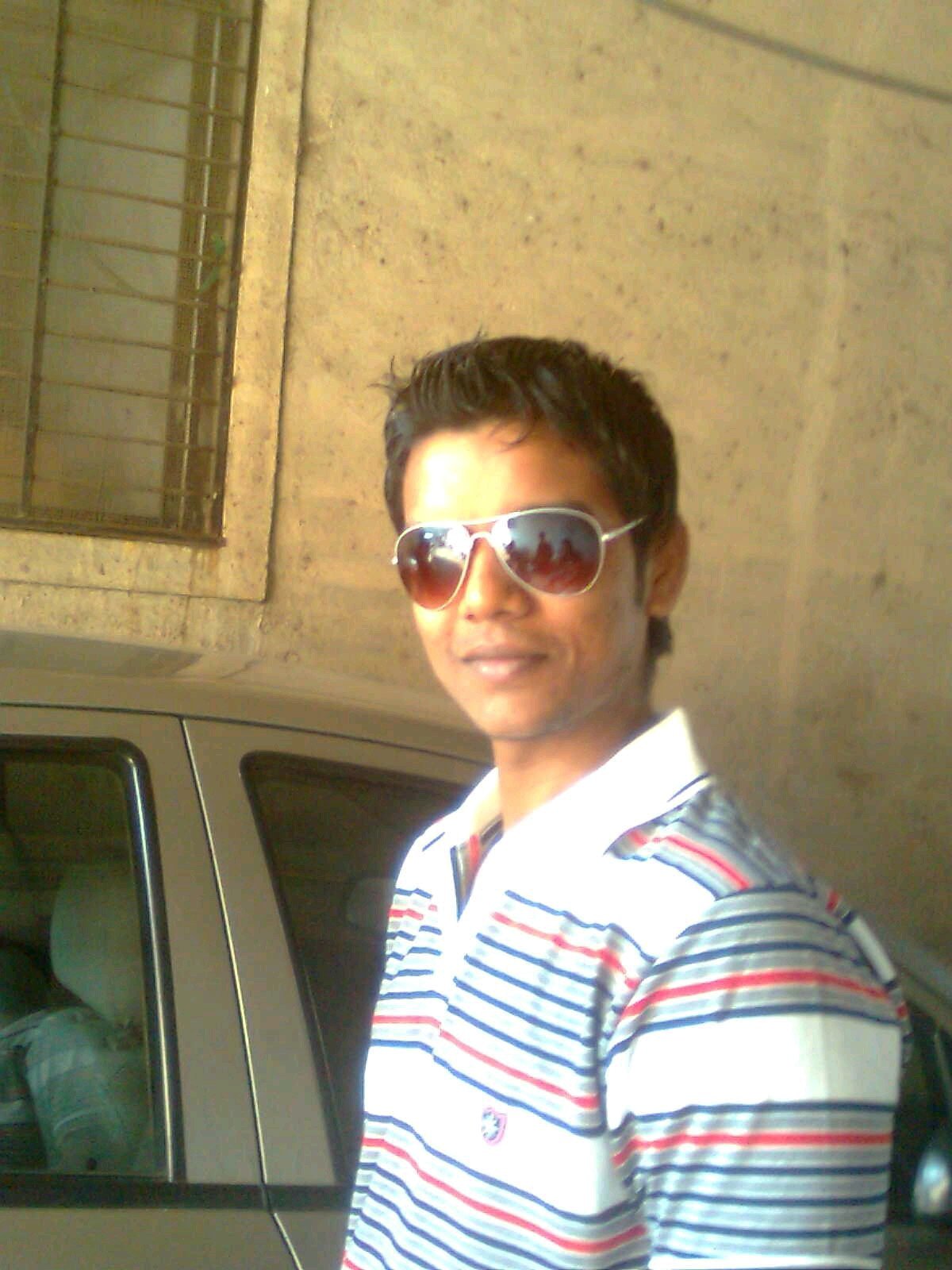 Gujarati boy, foodie, true beauty lover
