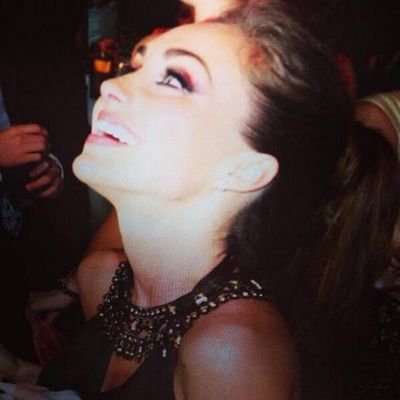 @anahi fuiste, estas y siempre vas estar nuestra IDOLA. FC oficializado por @anahioficiales y @T6Hlive !Fuimos PutasAnnys pero ya cambiamos nuestro nombre!