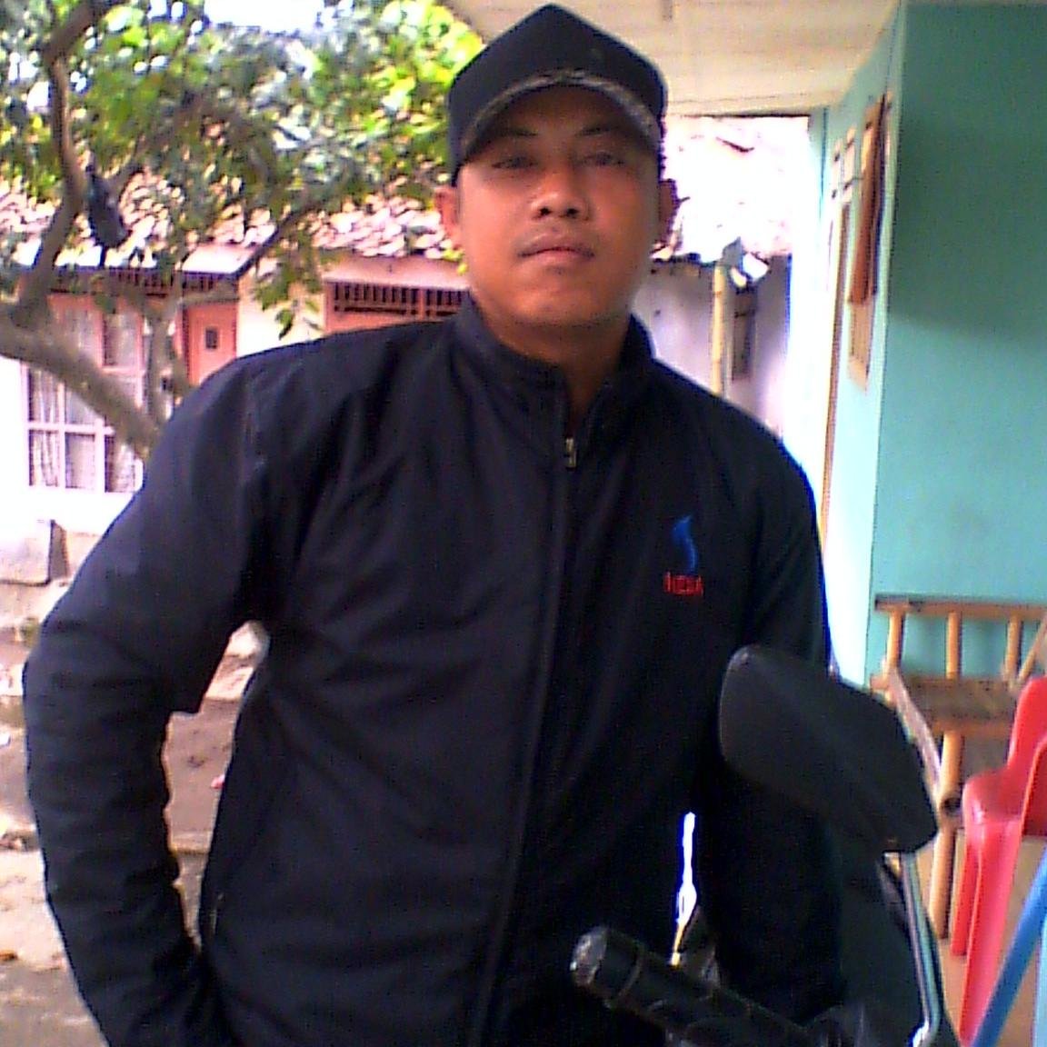 AdalahNasrull0h's profile picture. 